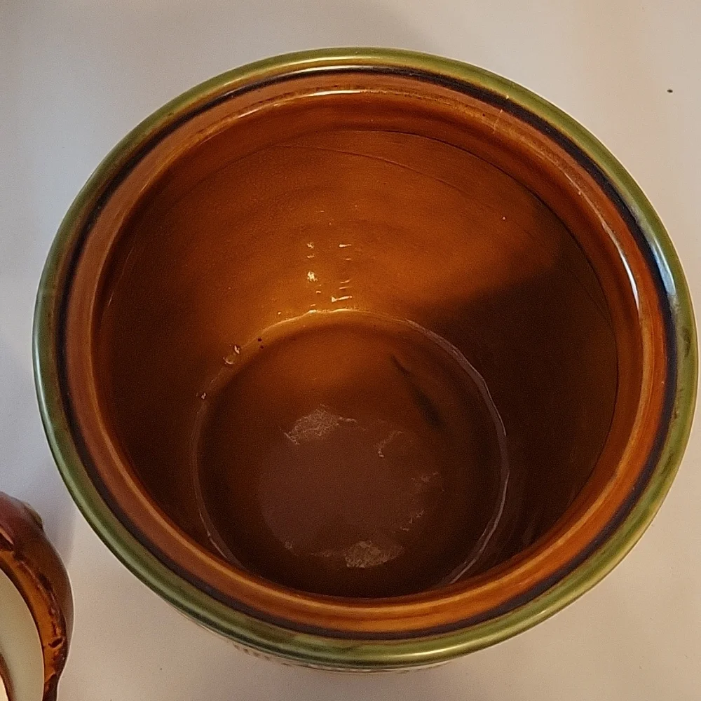 Vintage Basket of Apples Canister